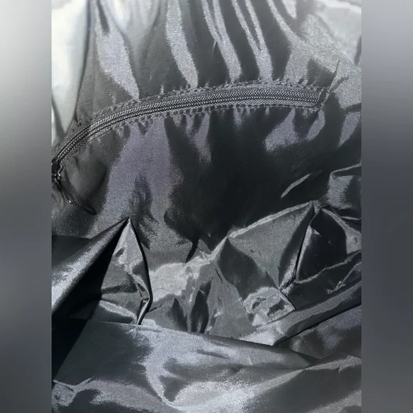 Black Puffer Shoulder Handbag Brand New! - Picture 5 of 5